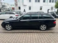 Gebraucht Mercedes E200 163 PS (119 kW) 2004 Schwarz Limousine
