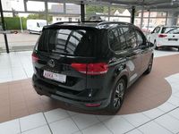Gebraucht VW Touran 150 PS (110 kW) 2024 Schwarz Van / Kleinbus