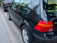 Gebraucht VW Golf IV 2002 Schwarz Kleinwagen