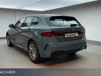 Gebraucht BMW 118 Efficient Dynamics 150 PS (110 kW) 2024 Cape york grün metallic Kleinwagen