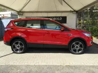 Używany Ford Kuga 120 KM (88 kW) 2018 Czerwony SUV