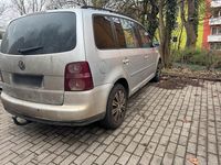 Gebraucht VW Touran 105 PS (77 kW) 2008 Silber Van / Kleinbus