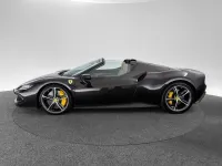 Second-hand Ferrari 296 829 CP (609 kW) 2024 Negru Cabrio