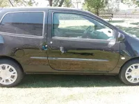 Second-hand Renault Twingo 58 CP (42 kW) 2006 Negru Hatchback