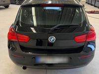 gebraucht BMW 118 i (2016: 46.000 km)