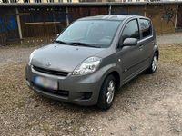 Gebraucht Daihatsu Sirion 91 PS (66 kW) 2008 Silber Kleinwagen