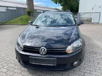 Gebraucht VW Golf VI Match 105 PS (77 kW) 2013 Schwarz Kleinwagen