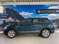 Gebraucht VW Tiguan Elegance 150 PS (110 kW) 2022 Blau metallic SUV