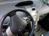 Gebraucht Toyota Yaris 82 PS (60 kW) 2009 Weiß Kleinwagen