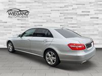 Gebraucht Mercedes E250 Avantgarde 204 PS (150 kW) 2012 Silber Limousine