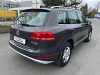 Gebraucht VW Touareg 239 PS (175 kW) 2011 Grau SUV
