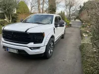 Gebraucht Ford F-150 STX 401 PS (294 kW) 2023 Weiß Pickup