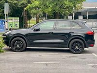 Second-hand Porsche Cayenne 245 CP (180 kW) 2012 Negru SUV