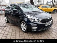 Gebraucht Kia Carens Vision 166 PS (122 kW) 2018 Black soul / cherry Van / Kleinbus