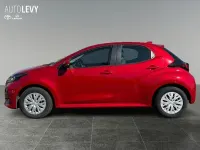Gebraucht Toyota Yaris Comfort 72 PS (52 kW) 2023 Emotional red (metallic) Kleinwagen