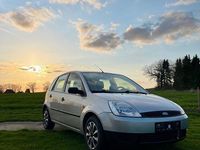 Gebraucht Ford Fiesta 60 PS (44 kW) 2004 Silber Kleinwagen