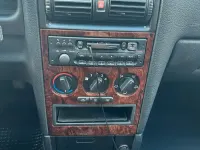 Używany Opel Astra 101 KM (74 kW) 1999 Czerwony Sedan/Limuzyna