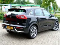 Gebraucht Kia Niro First Edition 105 PS (77 kW) 2017 Schwarz SUV