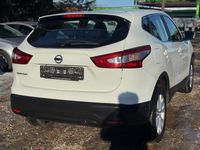 Gebraucht Nissan Qashqai 116 PS (85 kW) 2016 Weiß SUV