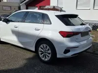 Gebraucht Audi A3 e-tron Basis 150 PS (110 kW) 2022 Weiß Kleinwagen