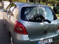 Gebraucht Toyota Yaris Sol 90 PS (66 kW) 2006 Silber Limousine