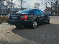 Gebraucht Mercedes E320 Avantgarde 190 PS (139 kW) 2006 Schwarz Limousine