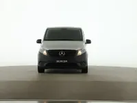 Gebraucht Mercedes Vito 163 PS (119 kW) 2022 Silber Van