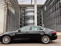 Gebraucht Jaguar XF Pure 163 PS (119 kW) 2018 Schwarz Limousine