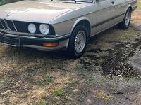 Gebraucht BMW 525 127 PS (93 kW) 1986 Limousine