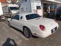 Usata Ford Thunderbird 284 CV (208 kW) 2004 Bianco Cabrio