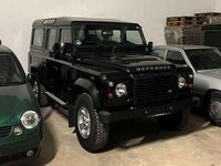 Gebraucht Land Rover Defender 122 PS (89 kW) 2016 Schwarz SUV