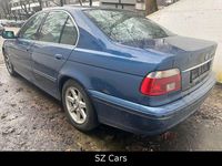Gebraucht BMW 525 Exclusive 163 PS (119 kW) 2002 Blau Limousine