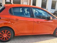 Gebraucht Peugeot 208 Active 82 PS (60 kW) 2017 Orange Kleinwagen