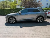 Używany Audi e-tron Advanced 300 kW (408 KM) 2019 Szary SUV