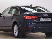 Gebraucht Audi A4 Basis 190 PS (139 kW) 2015 Blau Limousine