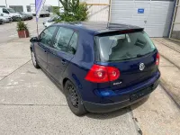 Gebraucht VW Golf IV Trendline 75 PS (55 kW) 2006 Shadowblue metallic Kleinwagen