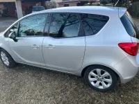 Gebraucht Opel Meriva Edition 101 PS (74 kW) 2010 Silber Van / Kleinbus
