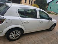 Usata Opel Astra 115 CV (84 kW) 2012 Bianco Utilitaria
