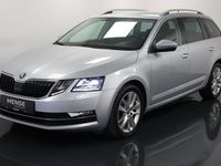 gebraucht Skoda Octavia Combi 1.6 TDI Style Navi LED SHZ PDC LM