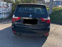 Gebraucht BMW X3 143 PS (105 kW) 2009 Schwarz SUV
