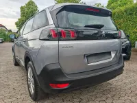 Gebraucht Peugeot 5008 131 PS (96 kW) 2022 Grau SUV