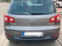 Second-hand VW Tiguan 140 CP (102 kW) 2011 Gri SUV