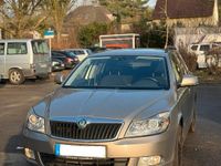 Gebraucht Skoda Octavia 106 PS (77 kW) 2011 Silber Kombi