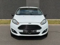 Gebraucht Ford Fiesta 75 PS (55 kW) 2015 Weiß Kleinwagen