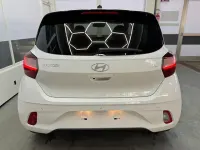Neu Hyundai i10 77 PS (56 kW) 2025 (atlas white saw) Kleinwagen