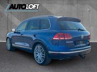 Gebraucht VW Touareg 262 PS (192 kW) 2016 Blau SUV