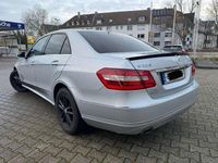Gebraucht Mercedes E200 Elegance 184 PS (135 kW) 2009 Silber Limousine