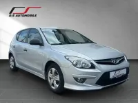 Gebraucht Hyundai i30 Edition 90 PS (66 kW) 2011 Silber Limousine