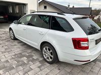 Gebraucht Skoda Octavia Style 150 PS (110 kW) 2019 Weiß Kombi