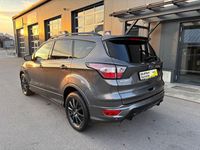Gebraucht Ford Kuga ST-Line 150 PS (110 kW) 2017 Grau SUV